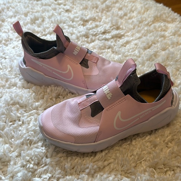 Nike Other - New Nike girls tennis shoes